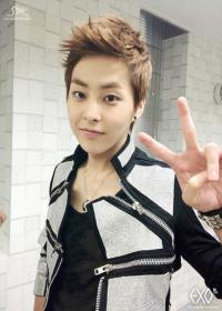 Korean entertainment EXO colleague Wu family loli